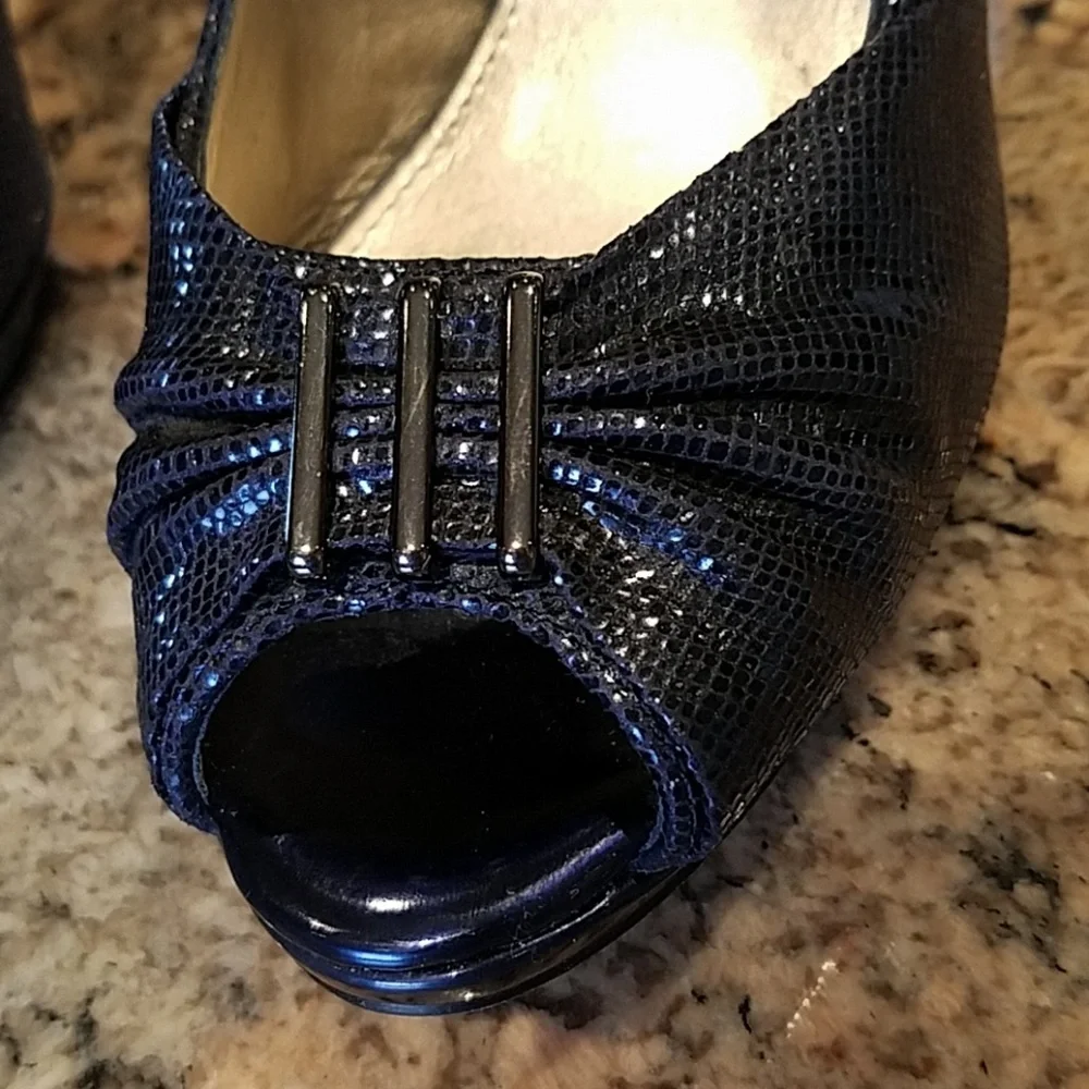 💕Anne Klein* Heels